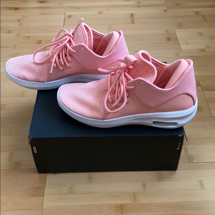 Air Jordan First Class